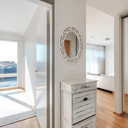 Airhome - Old Town View 2 아파트