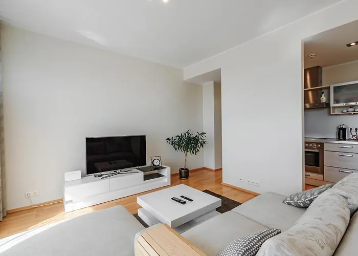 Airhome - Old Town View 2 *