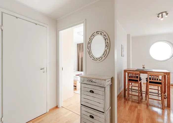 Airhome - Old Town View 2 Apartman